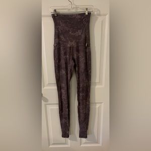 Lululemon Size 6 or 8 Purple High Waist Leggings